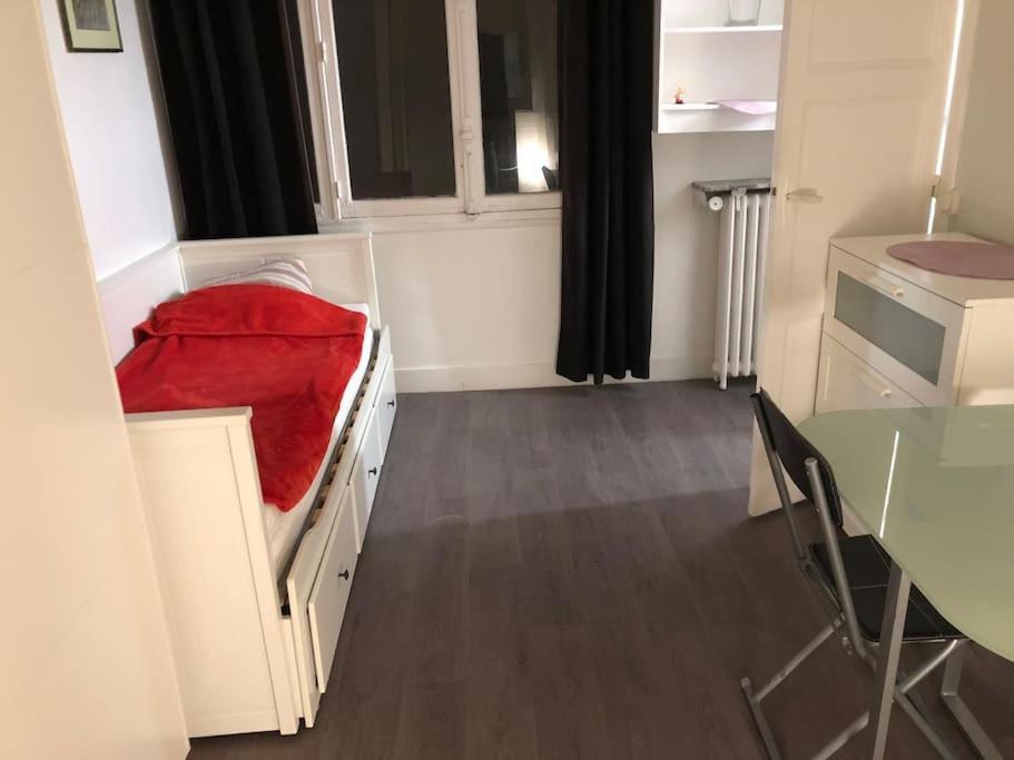 Beau Appartement,Proche De Metro Párizs Kültér fotó